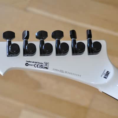 ESP LTD Snakebyte SW Snow White / James Hetfield (Metallica) Signature / Made in Korea / Explorer Type / W26030094 image 12
