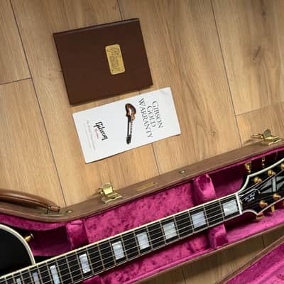 Gibson Les Paul Custom with Gold Hardware 2012 - 2018 - Ebony image 15