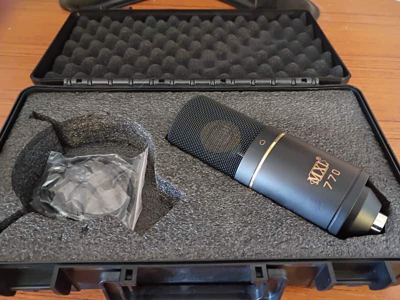 MXL MX1 770 CONDENSOR MICROPHONE WITH CASE. WORKS GREAT! image 1