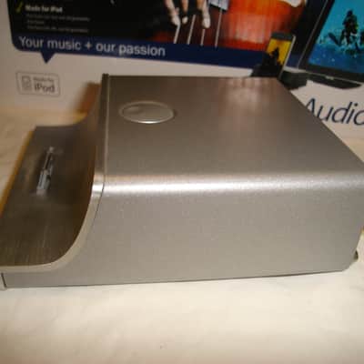 Cambridge Audio iD100 Audiophile iPod Dock (for old style iPod, iPad, IPhone) image 2