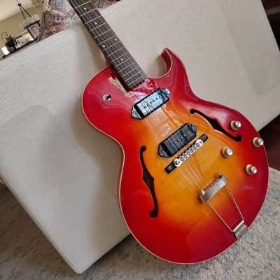 The Loar LH-302T 2015 - 2018 - Cherry Burst image 2