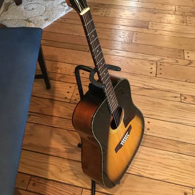 Gibson J-45 Deluxe Factory Second Vintage 1975yr with original case image 4