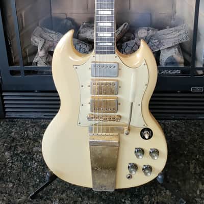 Gibson SG Custom "Large Guard" with Maestro Vibrola 1966 - 1969 - White image 1