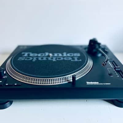 Technics SL-1200MK5 2台 オーディオテクニカ/Ortofon Technics SL-1200MK5 Analog DJ Turntables (BLACK) With Ortofon OM