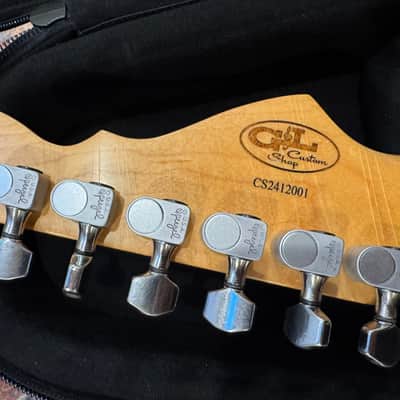 2025 G&L USA Custom Shop Icon Inspired Jimi Hendrix Legacy in Vintage White light Relic, reverse headstock, SSL2 pickups with Custom Shop Deluxe Gig Big! image 19