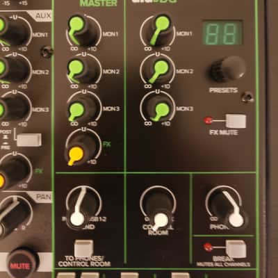 Mackie ProFX16v3 16-Channel Effects Mixer - Unused image 6