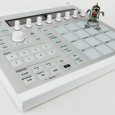 Native Instruments MASCHINE MK2 White + Software 2. 0 + Wie Neu +