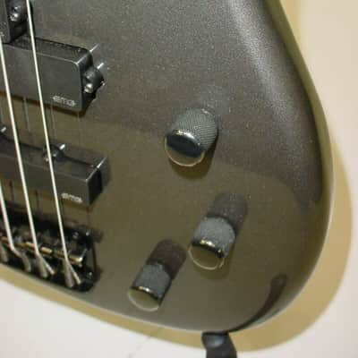 Peavey Foundation S USA 4-String Bass Guitar with EMG Pickups Includes Case image 5