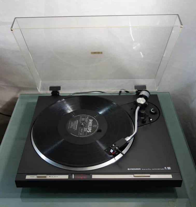 PIONEER PL-300X Direct Drive Turntable - Quartz PLL Auto-Return + Cartridge PIONEER PC-110 - Black image 1