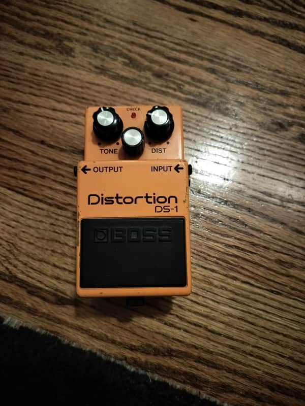 Boss DS -1
