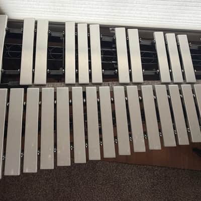 Musser M48 Pro Traveler Vibe Silver 3-Octave image 2