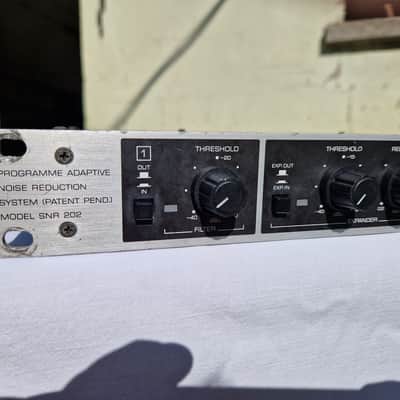 Behringer Denoiser SNR202 2-Channel Noise Reduction System 1990s - Black / Silver image 2