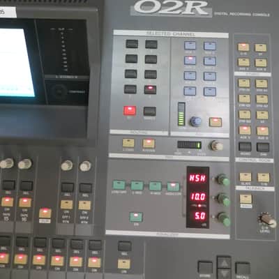 Yamaha O2R Studio Digital Mixing Console image 5