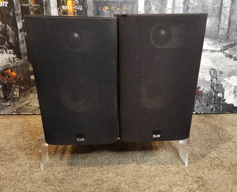 Bowers & Wilkins Bowers & Wilkins 686 two-way vented-box bookshelf loudspeakers 2000 - Black image 1