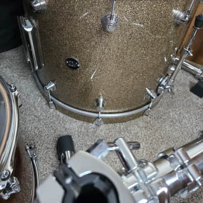 DW Performance 24x18 Mid 20" - Gold pewter image 5