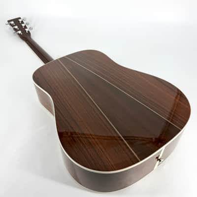 2007 Martin D-35 - Natural image 3
