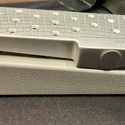 Fender FVP-1 Volume Pedal 2010s - Silver image 4