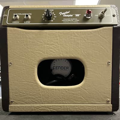 Fender Champion 600 Guitar Combo Amp Reissue image 2