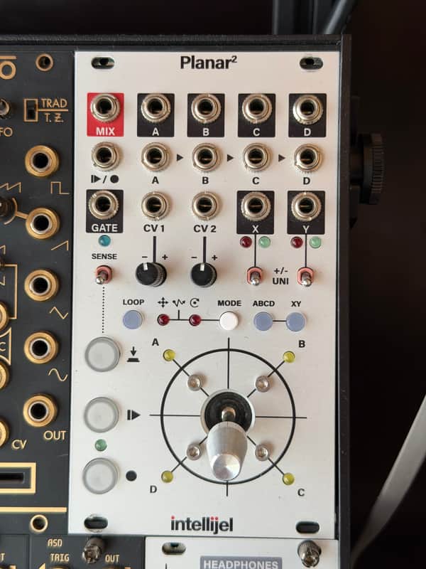 Intellijel Planar 2 Vector Joystick Eurorack Synth Module 2018 - Present - White image 1