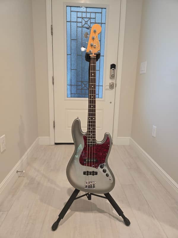 Fender American Professional II Jazz Bass with Rosewood Fretboard