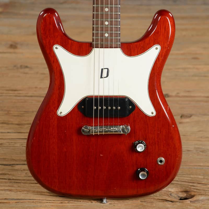 Dwight Coronet image 2