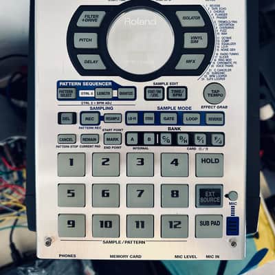 Roland SP-404 Sampler 2005 - 2008 - Silver image 1