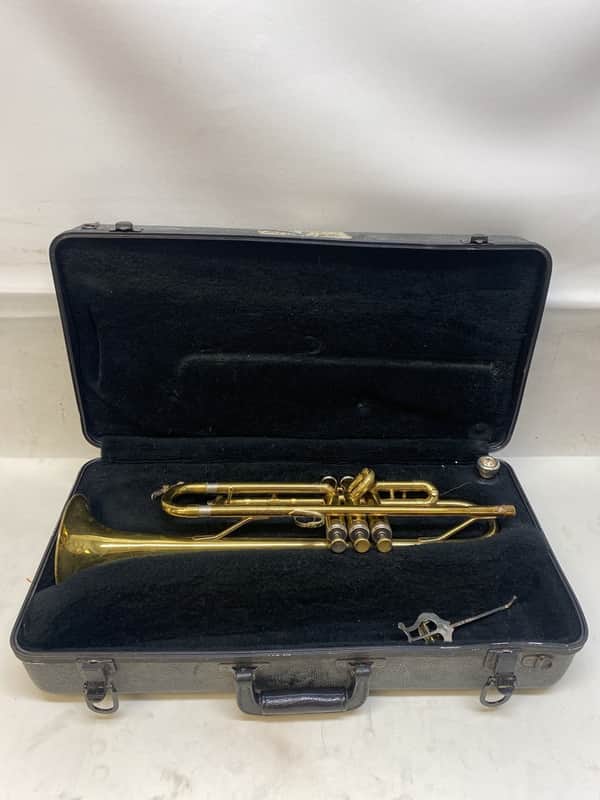 Conn 22B - Yellow Brass image 1