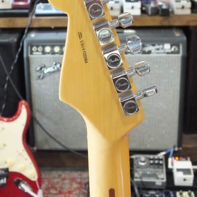 2015 Fender American Standard Stratocaster HSS Shawbucker with Maple Fretboard 3-Color Sunburst image 10