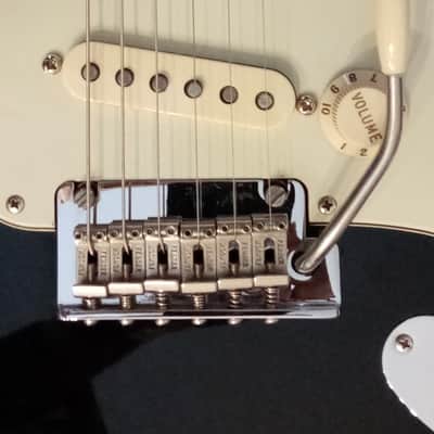 PUSH-IN 3/16 FENDER Professional 4,66mm Gilmour 4¾ SHORT ARM BLACK STRAT Or REDSTRAT 5⅕ Leva Corta For Strat Pro 10/32 2Point Sync Trem Fender Wilkinson - Gotoh image 1