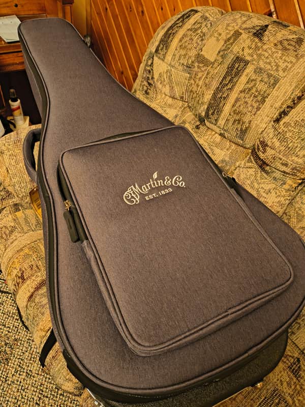 Martin Premium Semi-Rigid Softshell Case for 14-Fret Dreadnought image 1