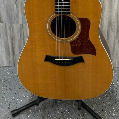Taylor 210e with ES-T Electronics 2012 - Natural image 2