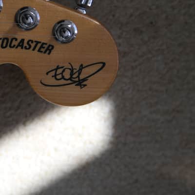 Fender The Edge Artist Series Signature Stratocaster 2016 - 2019 - Black image 5