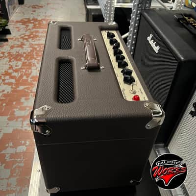 Koch Classictone Ii Head 20 W With Footswitch And Cover image 4