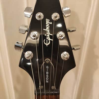 Unique Piece Epiphone '67 Flying V 1994 KOREA Wood ! image 4
