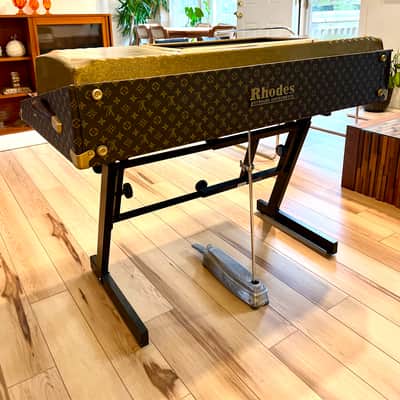 Rhodes Stage 73 - Custom LV image 6