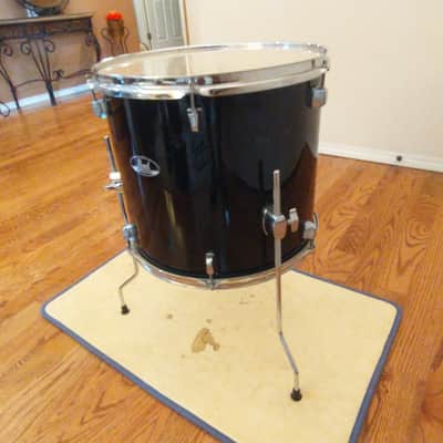Pearl Roadshow 16 round x 14 floor tom on legs gloss black excellent condition image 3
