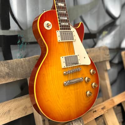 2004 Gibson Custom Shop Historic 1958 Les Paul Standard Reissue R8 Washed Cherry Burst w/Case image 3