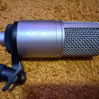 IK Multimedia iRig Mic Studio Mobile Cardioid Condenser Mic 2010s - Silver image 8