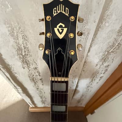 Guild A-350 Stratford 1955 - 1972 - Sunburst Bild 6