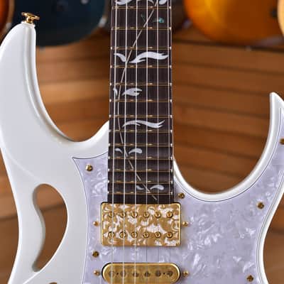 Ibanez PIA PIA3761SLW Steve Vai Signature Stallion White image 12