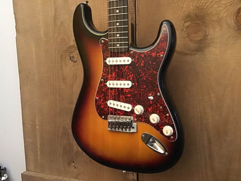 Squier SE Special Stratocaster Electric Guitar Sunburst image 1