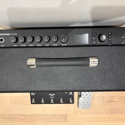 Fender Mustang GTX100 100-Watt 1x12" Digital Modeling Guitar Combo 2020 - Present - Black image 3