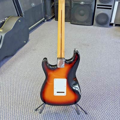 Fender Standard Stratocaster with Maple Fretboard 1995 - Brown Sunburst image 2