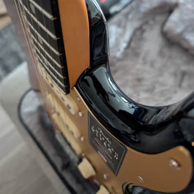 Fender American Ultra II Stratocaster with Ebony Fretboard 2024 - Present - Ultraburst image 8