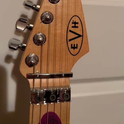 EVH Striped Series Electric Guitar 2013 - Present - Black/Yellow image 4