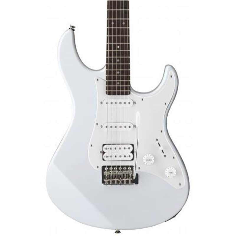 Yamaha Pacifica 012, White | Reverb