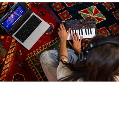 AKAI PROFESSIONAL MPKMINI4-B Mini touches - 25 touches, 8 pads, 8 encodeurs, noir image 7