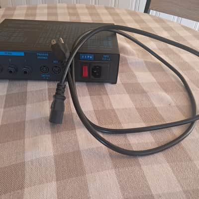Logic Systems LS-S2000 MIDI accordion power supply unit image 5