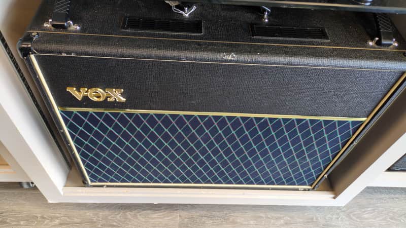 Vox Valvetronix AD120VTX 2x60-Watt 2x12" Stereo Modeling Guitar Combo 2003 - 2007 - Black image 1