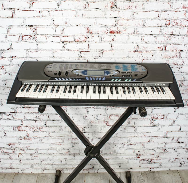 Casio - CTK-571 - Digital Keyboard - 61-Key - w/ Original Box